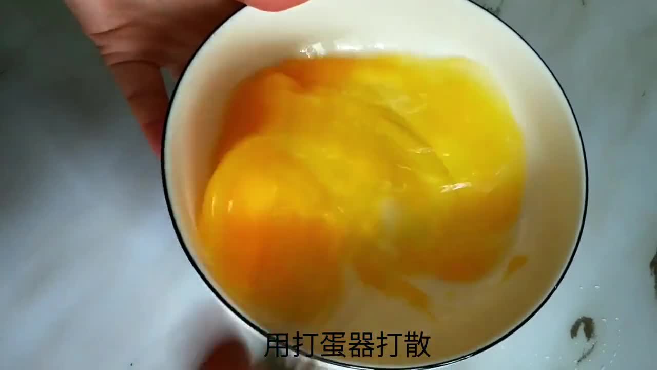 Fresh and delicate egg custard, just pay attention to these three points is simple