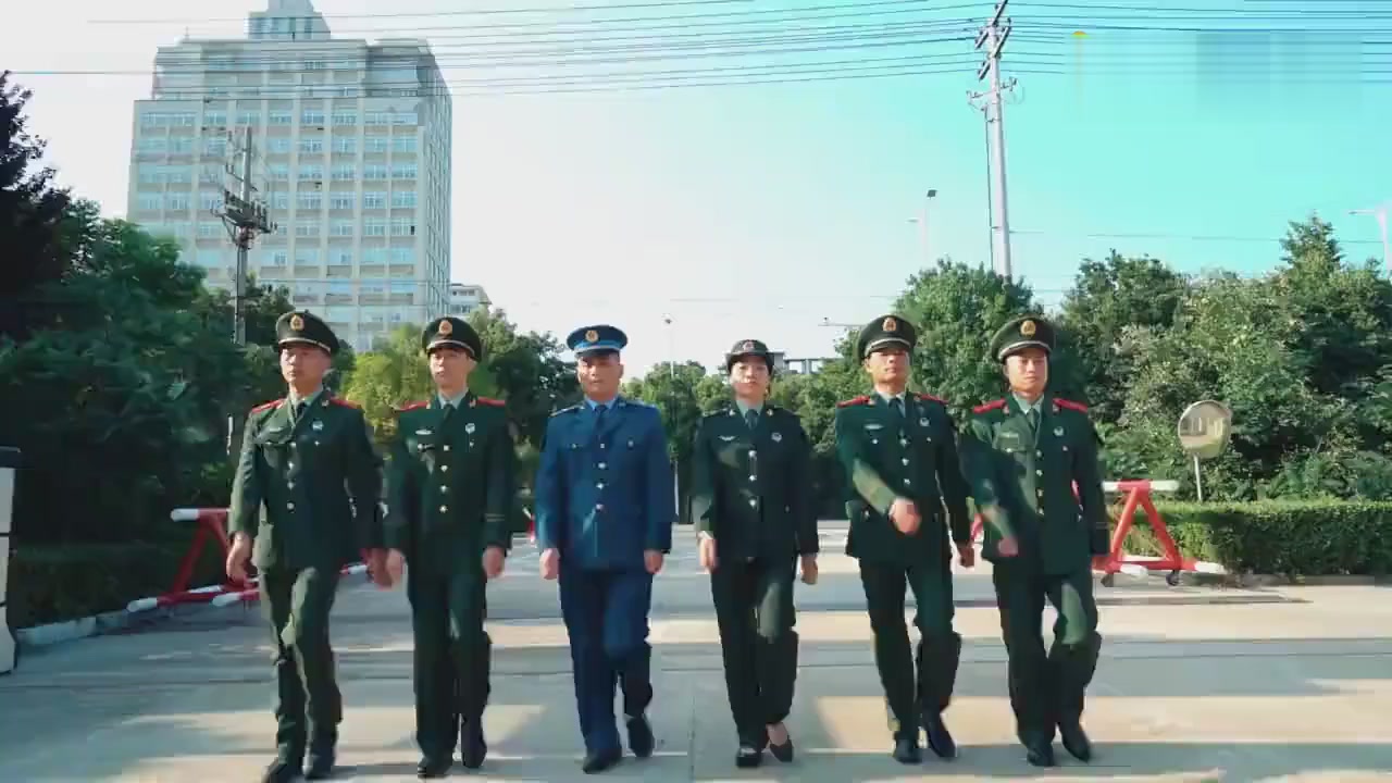 Army day china 2019:from olive green to police uniform blue,they never changed their minds