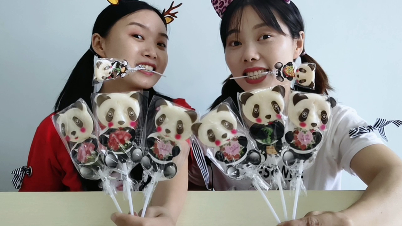 Girlfriend prank: cute "panda" stripping into "white bear", funny lollipop super fun