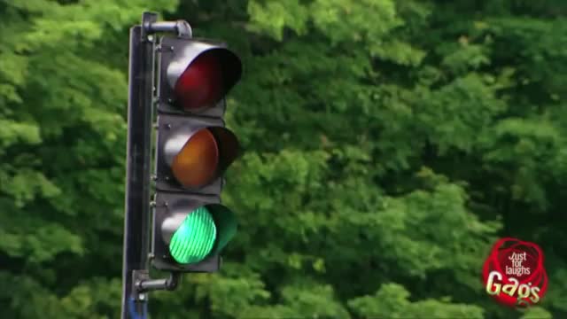 Traffic lights like this are confusing.