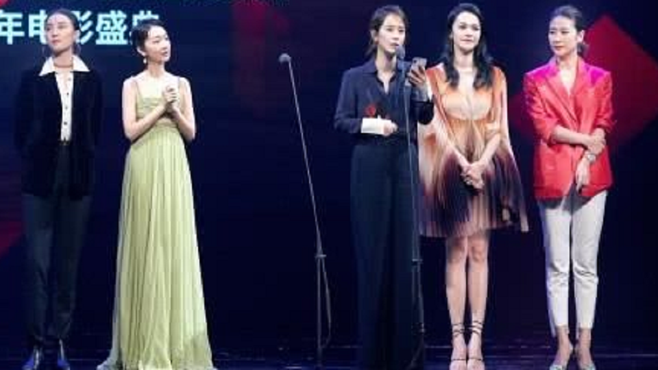 Hai Qing disclosed many actresses'privacy in public, but later expressed his indifference, claiming that it was influenced by Hu Ge.