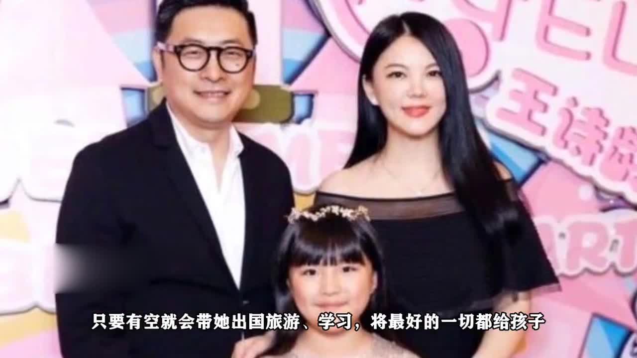 Li Xiang took his daughter on a trip. Wang Shiling was a luxury, wearing a hat of 2,000 yuan and carrying a bag of 8,000 yuan.