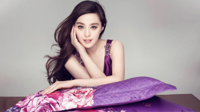 Fan Bingbing sacrificed one of his biggest movies. He blushed all the way to finish shooting and got enough material for his passionate drama.