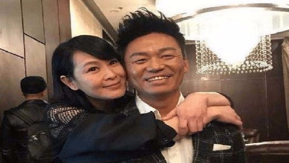 Wang Baoqiang's relationship with Liu Ruoying has been exposed. Netizens: After hiding for so long, they can't hide at last.