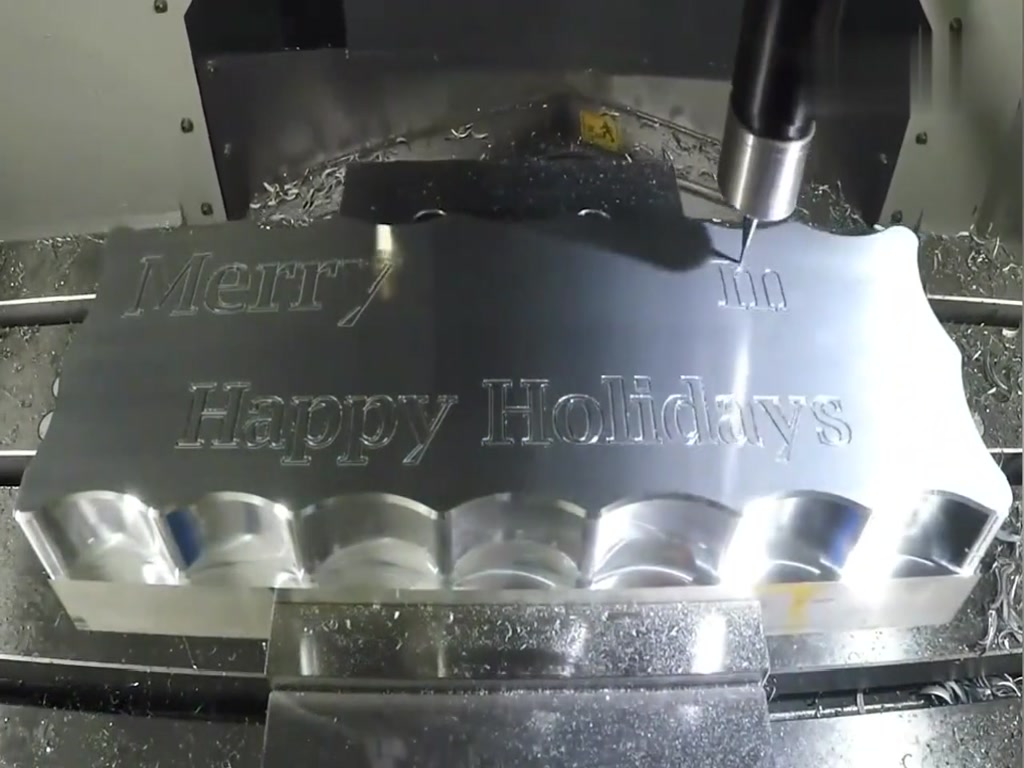 CNC machine tools are very useful, engraving blessings on products, good creativity!