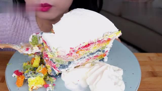 Rainbow Cream Cake w ~(^ ^)