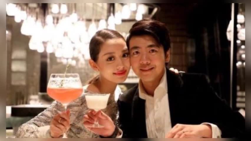 On the Double Seventh Festival, Lang Lang and his lovely wife sprinkled high-profile sugar. The front photo of the wedding ring was enviably exposed, but it caused controversy because of the wine cup.