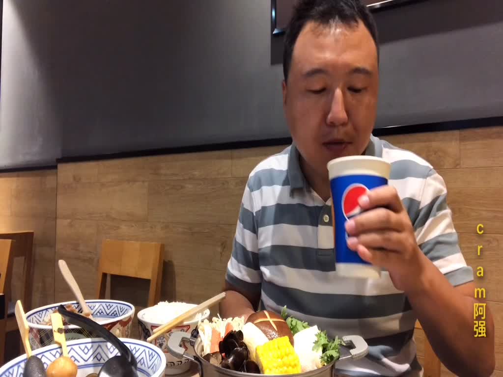 Aqiang attacked Yoshino at night, Shouxi pot, beef rice, beef noodles, a fantastic meal, really addictive!