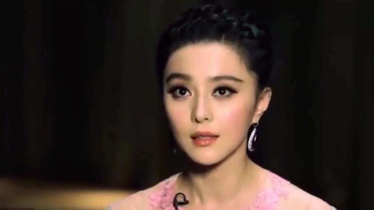 Fan Bingbing saw his classmates picked up by a luxury car when he was exposed to school. He didn't know that at that time.