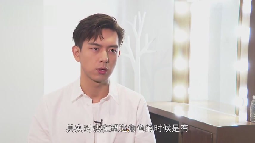 Actor Li Xian interviews with the People's Network, respecting every role