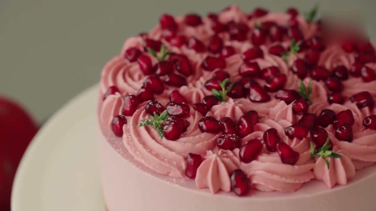 [Chinese character] Pomegranate cake super beautiful cake, simply reluctant to eat it!