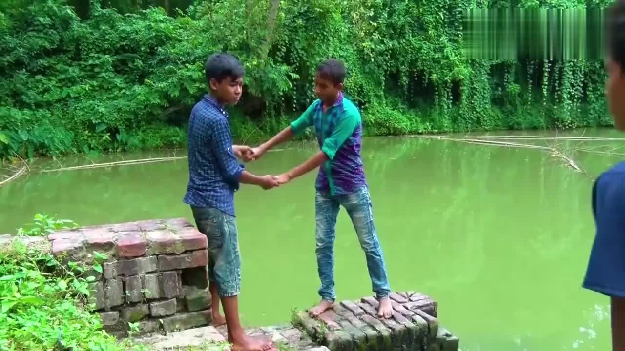 Hindu Funny Collection, the first guy fell into the river.
