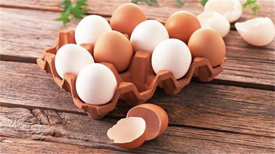It's not too late to know whether eggs are red or white. Come and see.