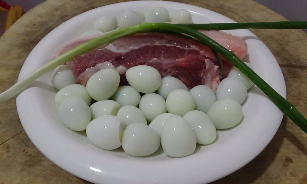 A piece of pork, 30 quail eggs, a simple one, too fragrant, nutritious and delicious.