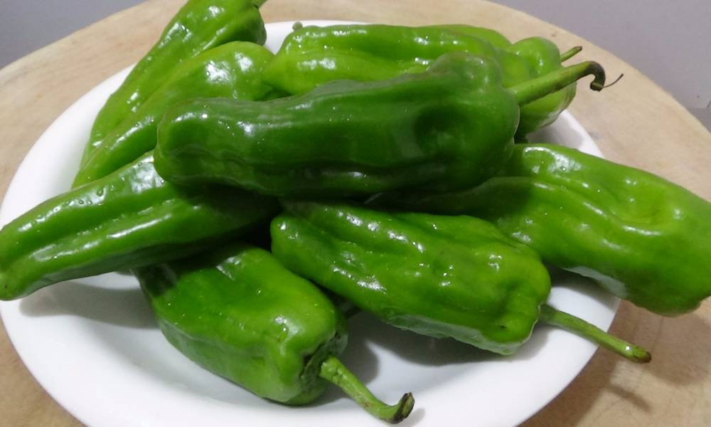 Green pepper is delicious and has a knack. It's nutritious, delicious and antiseptic. It's easy to do without changing meat.