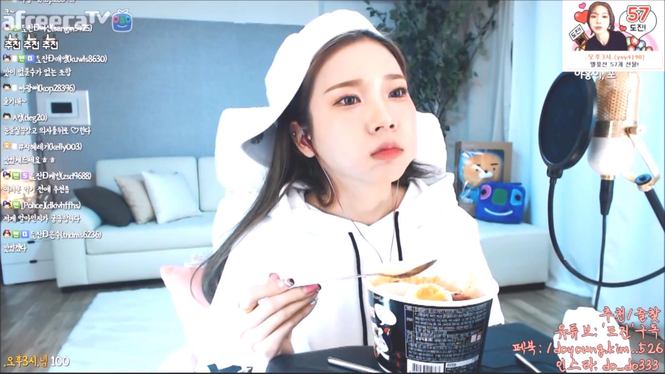 [Earphone eating and broadcasting] Korean eating and broadcasting are all kinds of hot! Knock on the bud and knock on the patience! It's better to wear headphones!