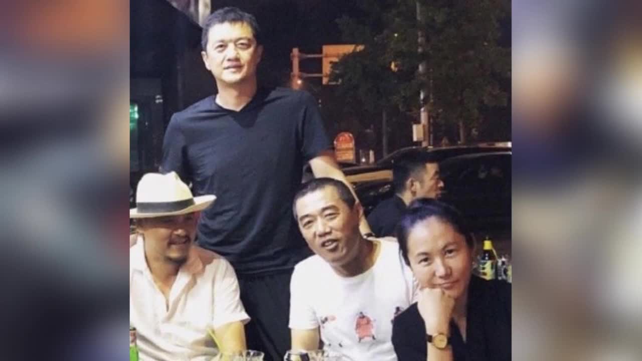 Magical! Dou Wei's ex-wife and Wang Fei's ex-husband Li Yapeng gathered late at night for a photo shoot