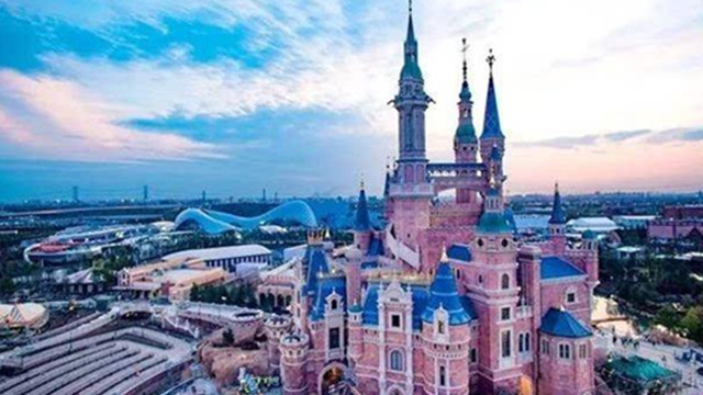 Shanghai Disneyland continued to check its bags and refused to mediate after the daily roll-call and interrogation.