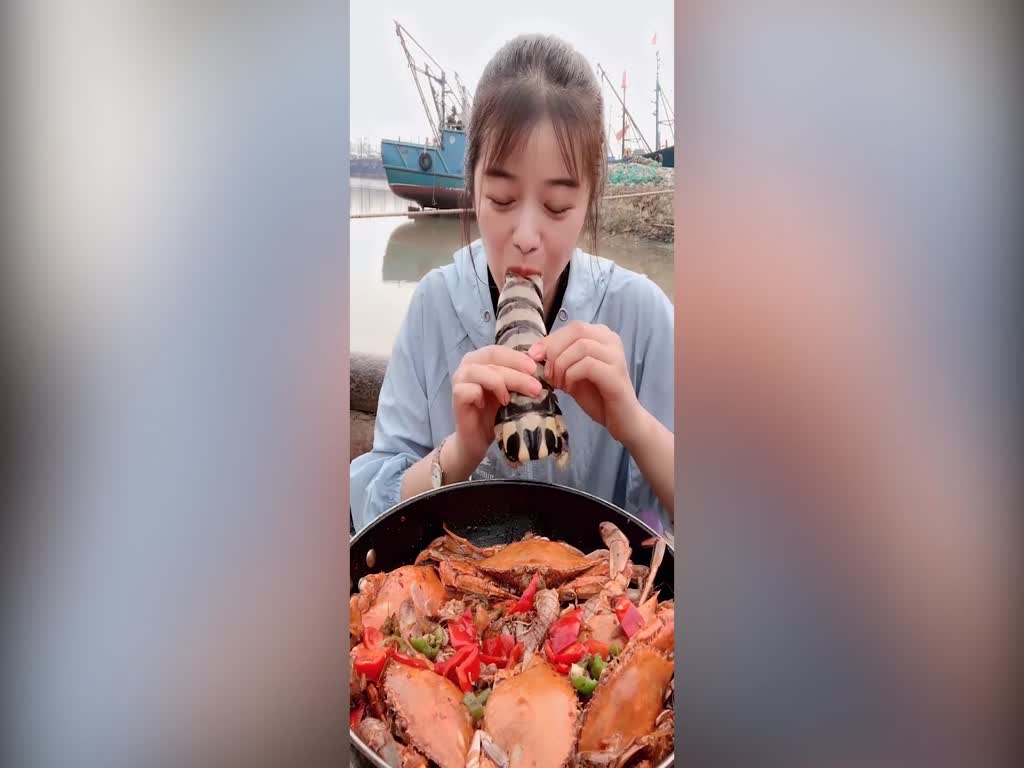 [Eat Miss Soothsayer] Eat eight-claw fish with popped heads, salad hairpins, spicy emperor crabs, and other delicacies.