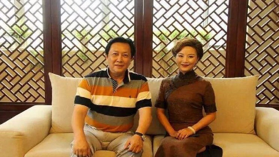 The 67-year-old Tang Guoqiang's second-married wife has been exposed to the public for 26 years. Her ex-wife committed suicide for him.