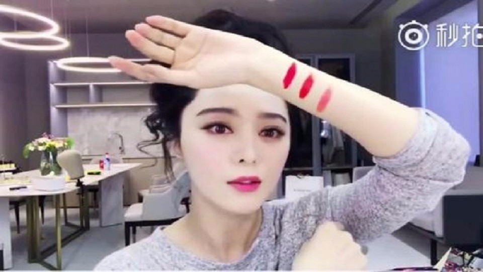 Fan Bingbing is broadcasting live? From entertainment to online red circle? Make a Half Hour Sales Miracle of Ten Millions