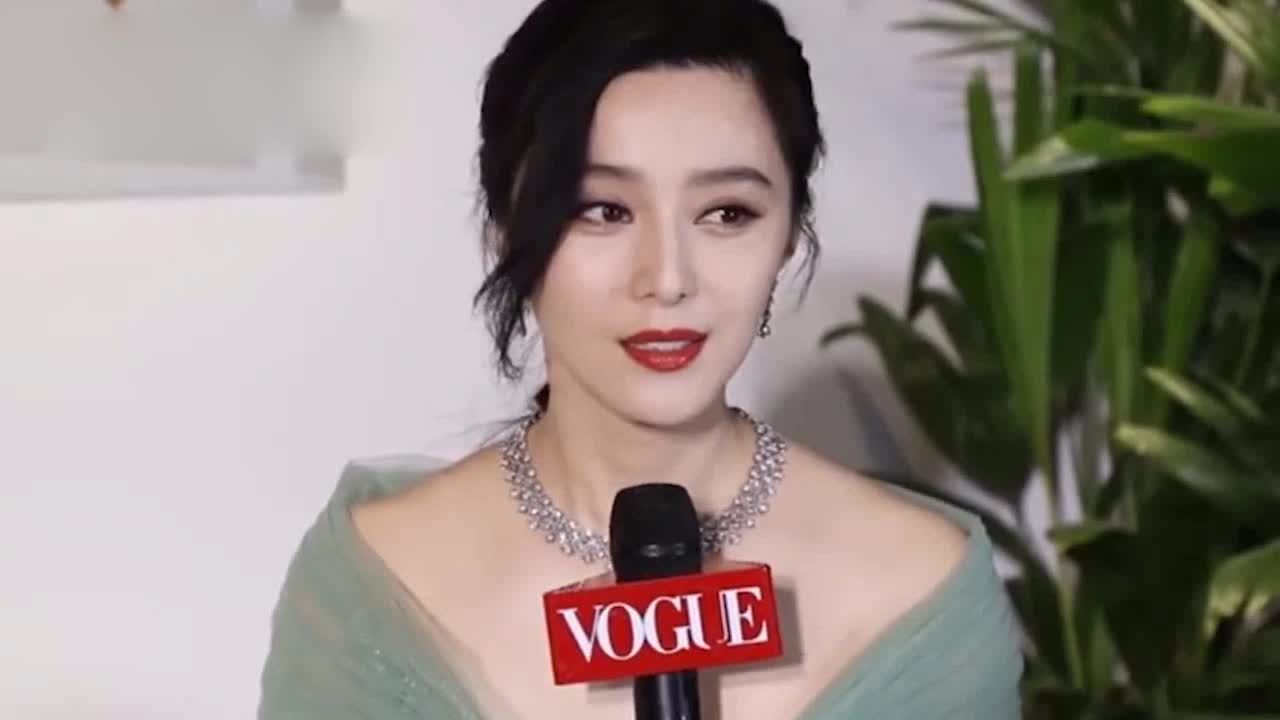 Fan Bingbing started live broadcasting, from a front-line cafe to become a net red seller? Star effect is really strong.