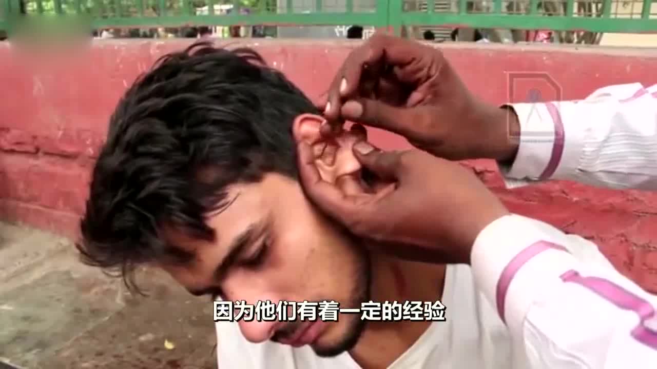 How skilled are Indian street professionals? A spoonful goes down and instantly doubts life!