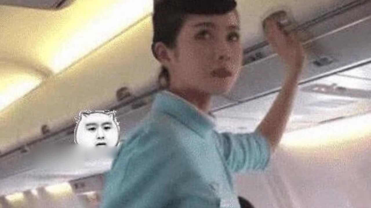 "The Most Beautiful Stewardess" was fired by the airline company because she hit Qiu Shuzhen and became popular. The reason is too real.