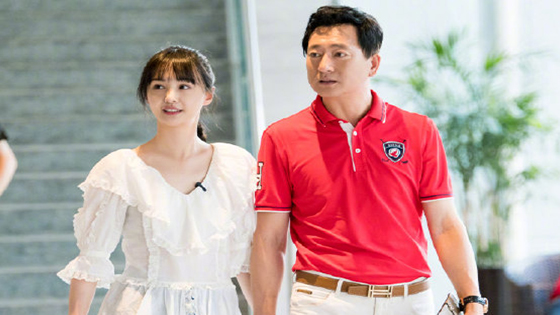 Zheng Shuang and Zhang Heng sweet love in China tv show daughter' love