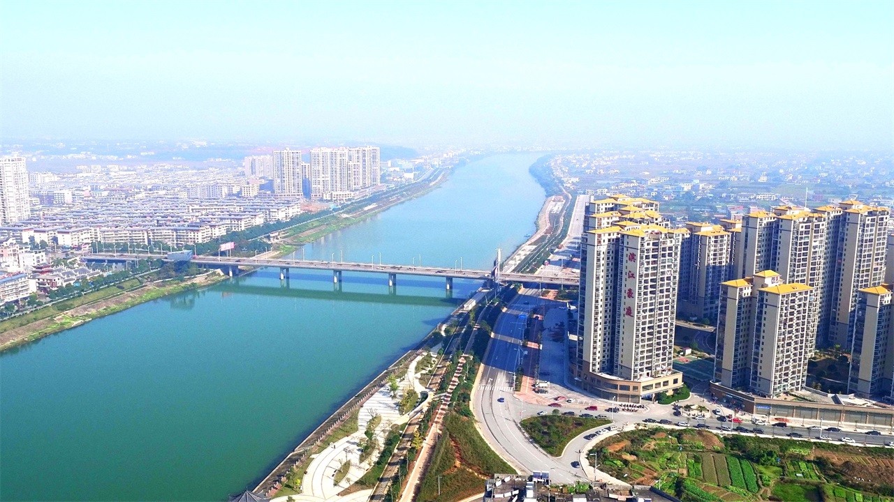 There are eight counties in Hunan Province, which have won the title of 