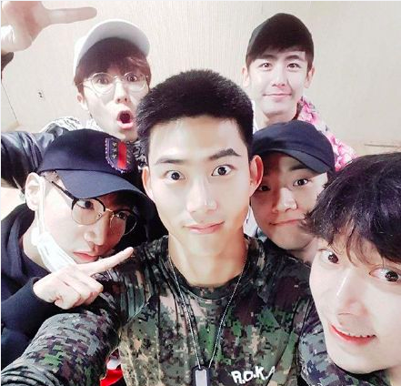 Nichkhun shows 2PM Complete Photo 2019 to Thank the Team Members