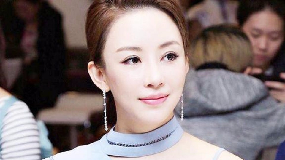 "Nine Balls Queen" Pan Xiaoting and her little boyfriend together, netizens call directly: Beautiful than baby