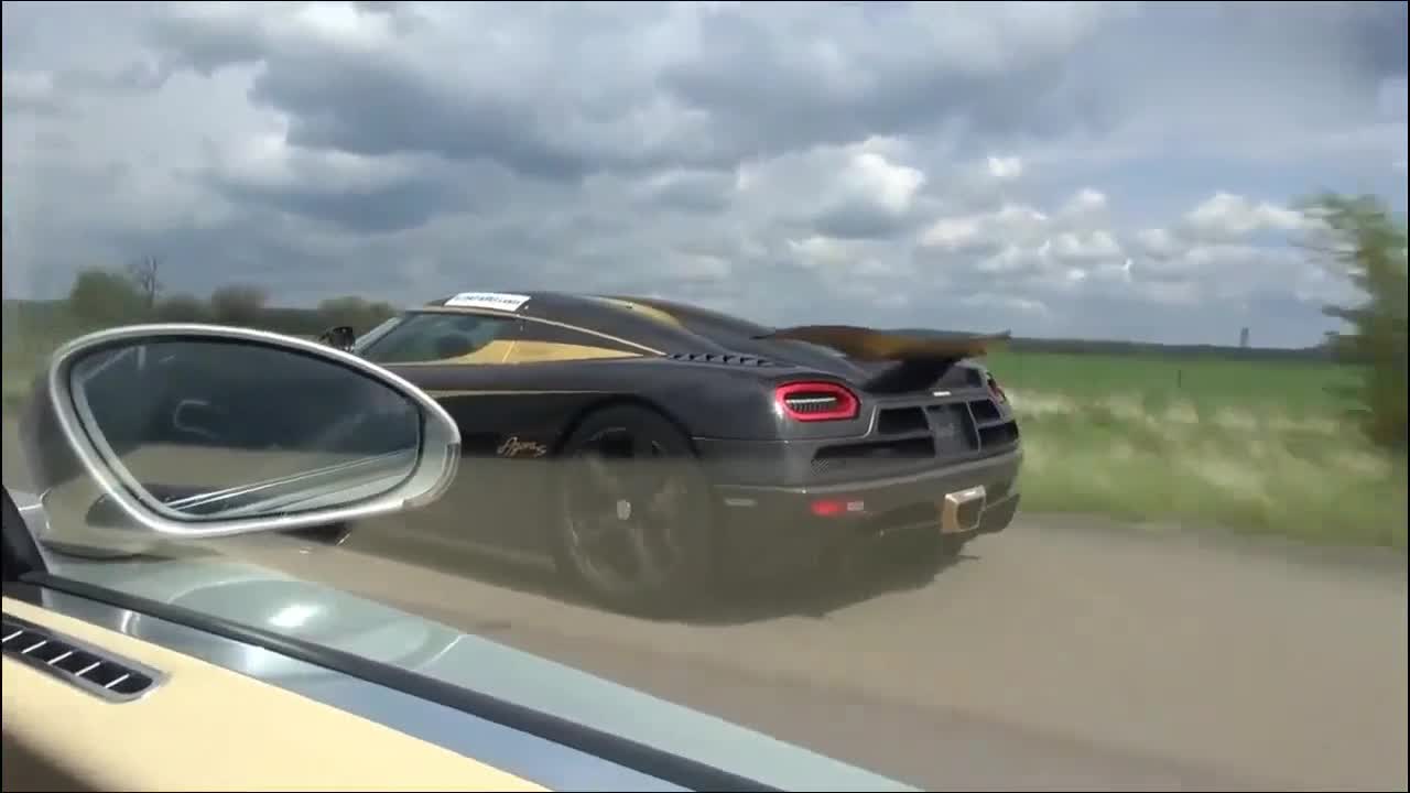 The highway was provoked by Bugatti, killing each other in seconds!