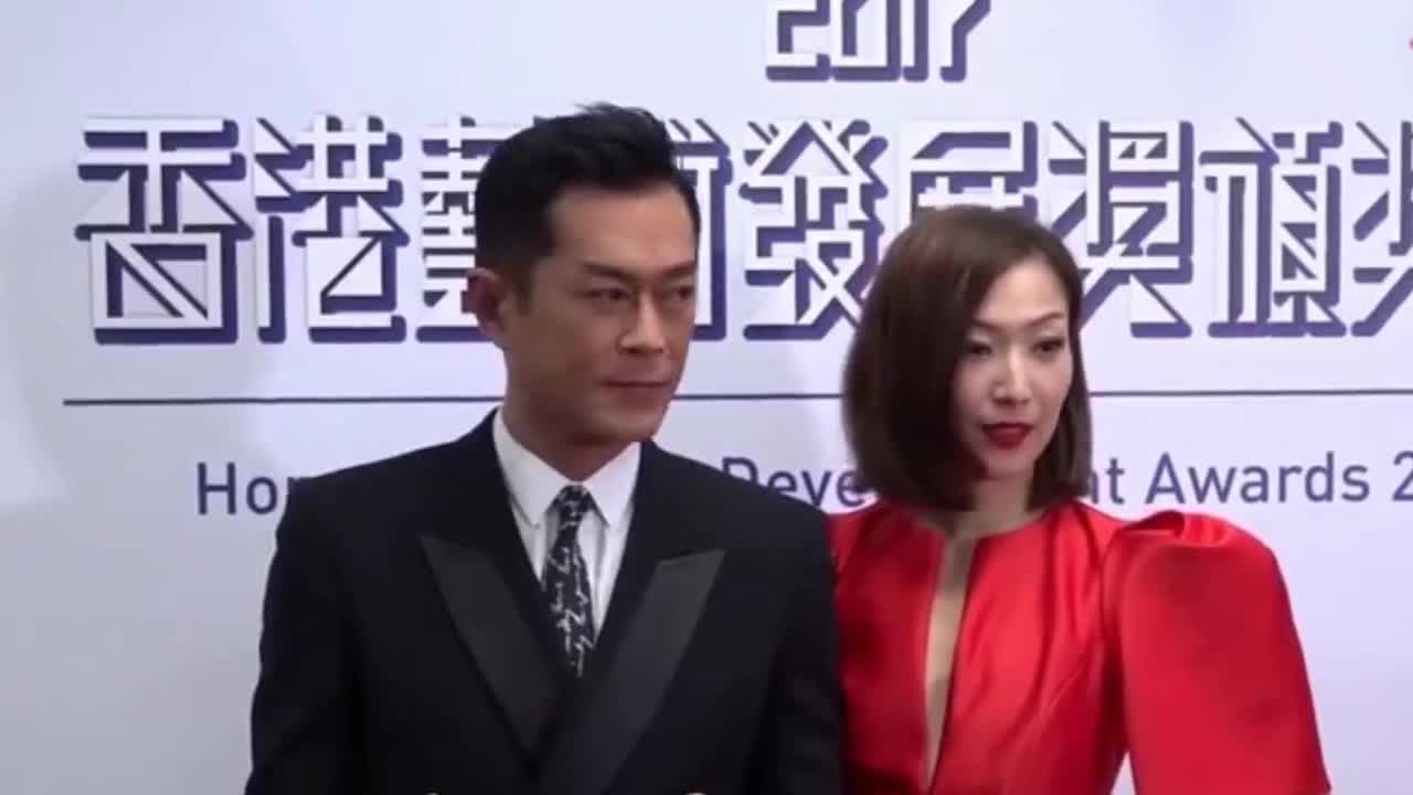 Zheng Xiuwen went to Taiwan to show his fashionable demeanor, avoid the marriage storm and have a high EQ.