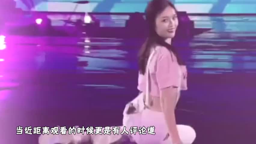 When Wu Xuanyi made this move suddenly during the hot dance, the netizens were shocked.