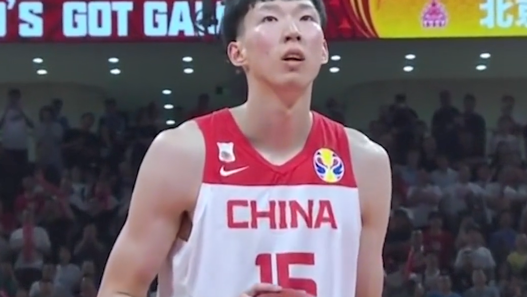 Zhou Qi's "dozing off" in the competition resulted in a match mistake, which was scolded by netizens, and his respectful cross responded.