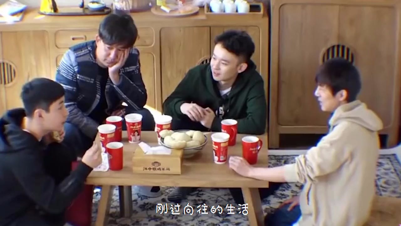It's interesting for Huang Lei to finish the leftovers of Chen He and Luhan.