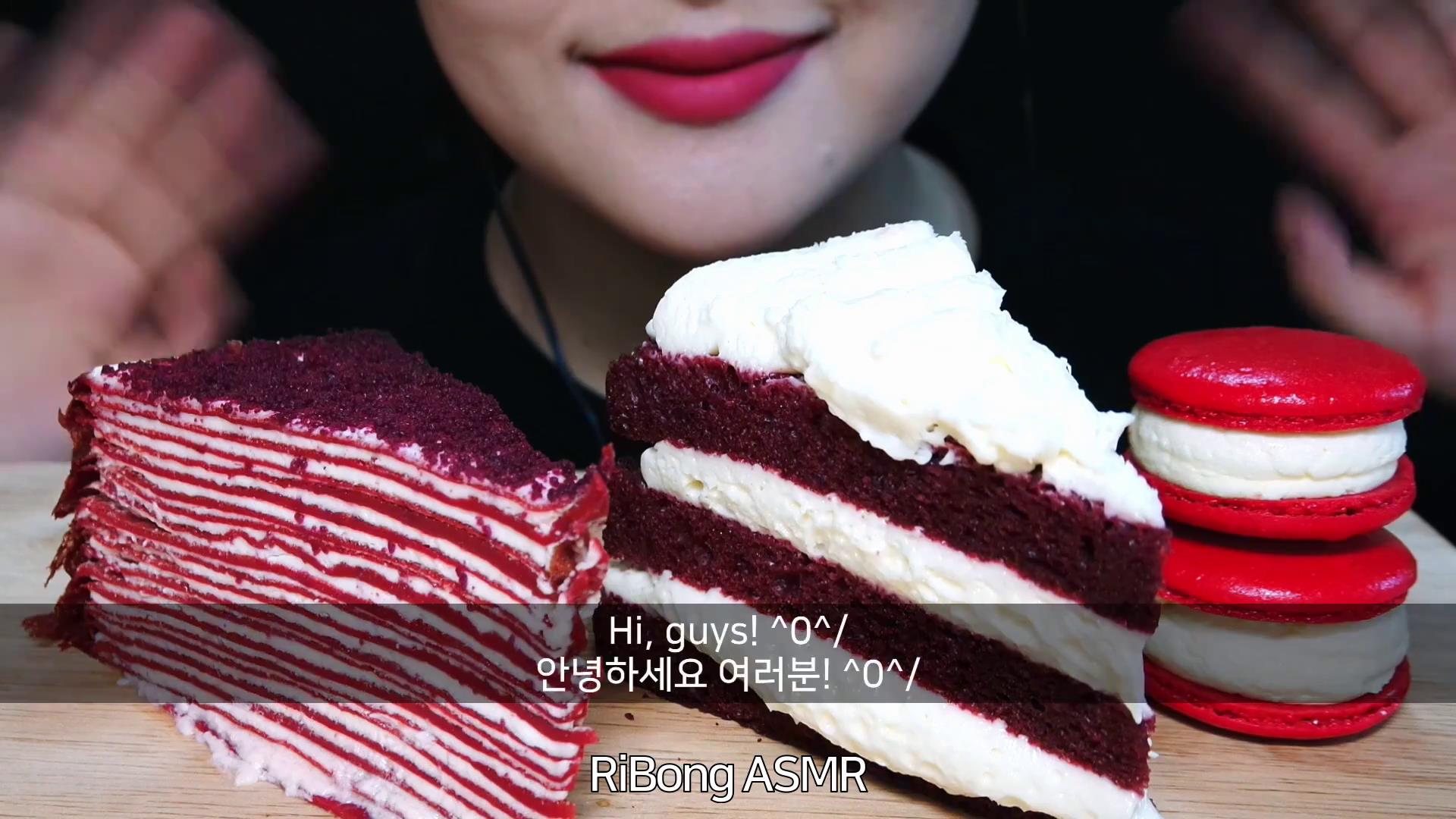 Red velvet thousand-layer cake, Red Velvet Cream Cake w~wearing headphones is better!