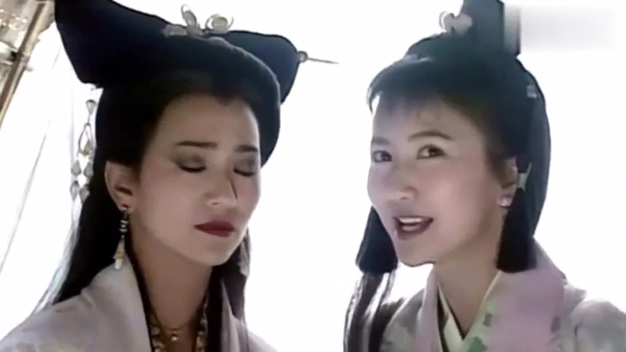 The 92 edition of The Legend of the White Bride, Xiaoqing, was recently photographed. Now it's 61 years old.