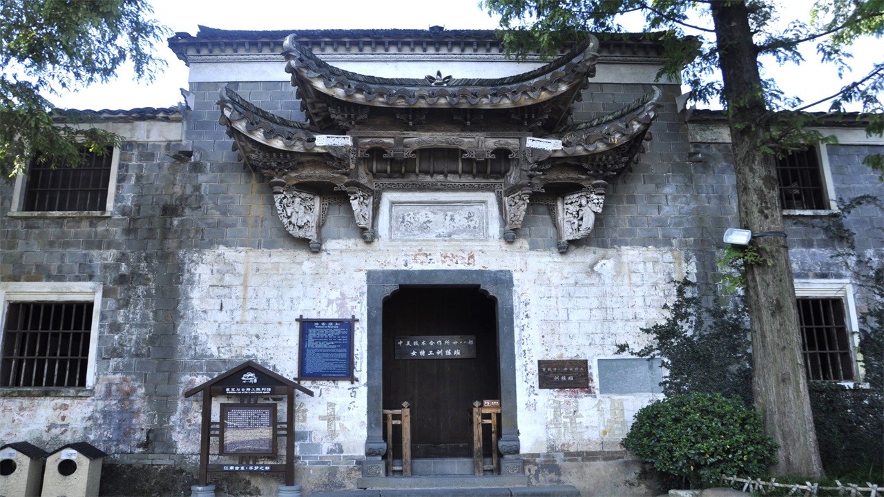Zhejiang's "unknown" ancient town, enjoying a simple and slow time, is very suitable for taking parents.