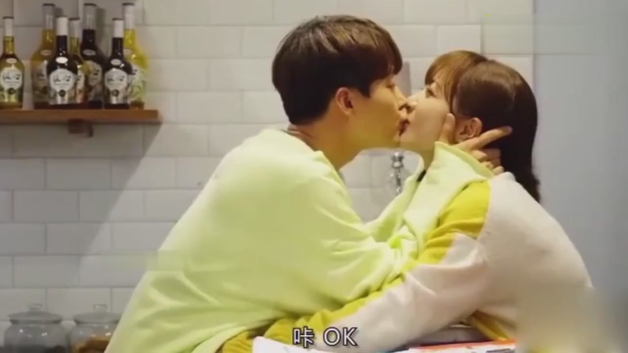 Ma Tianyu and Yang Zi make kisses,love drama turn into funny drama
