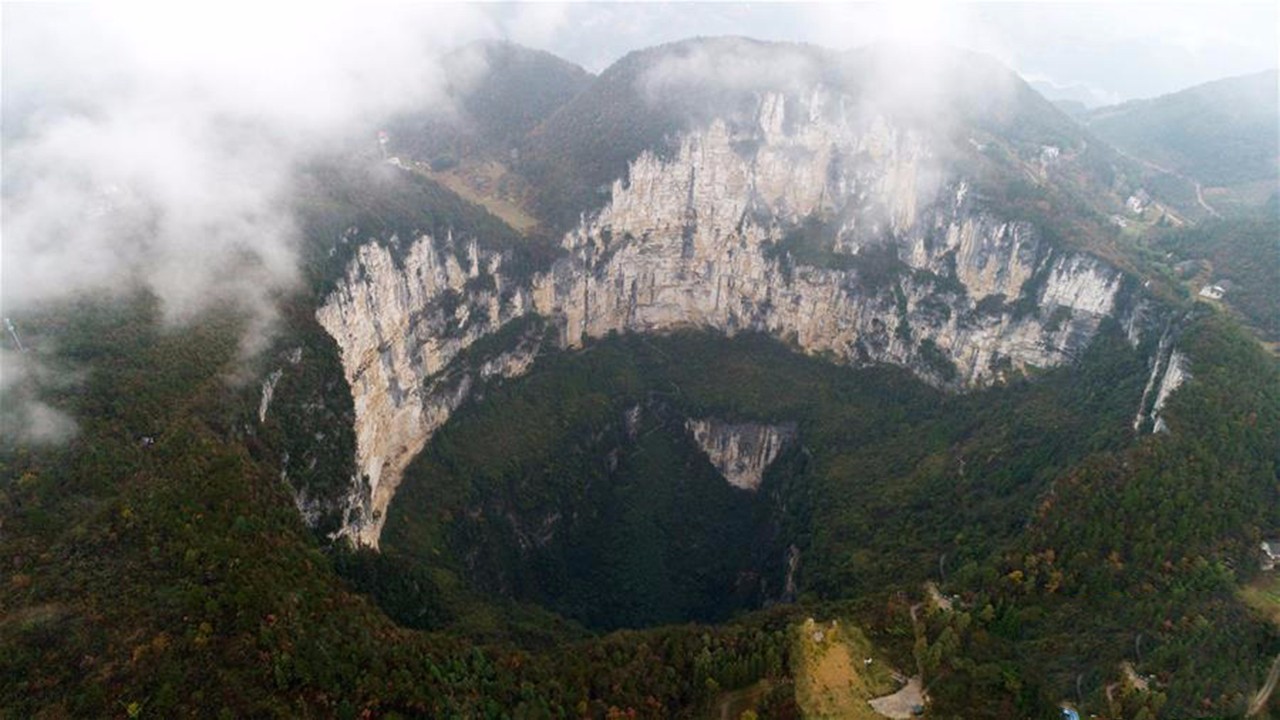 Tiankeng in the United States was beaten face, Chongqing Xiaozhai Tiankeng 666 meters, known as "the world's first Tiankeng"