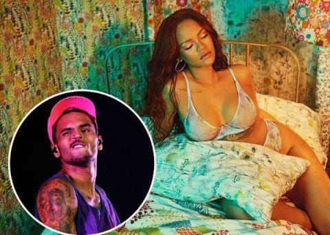 Rihanna showed sexy branded underwear photos and Chris Brown left a message