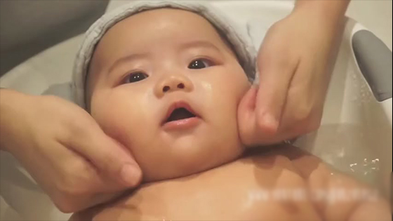 Baby face massage tutorial - Newborn facial massage benefits.
