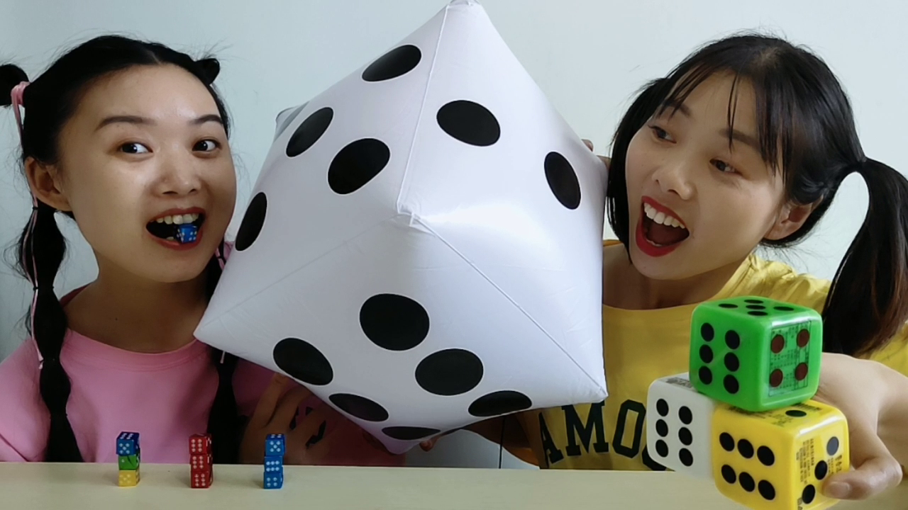 Girlfriend opportunistic win "ratio size", super big dice reverse the outcome, regret not really funny at the beginning.