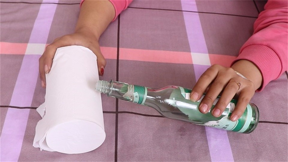 Too much dew on toilet paper. Solve the big problem of every household. Try it.