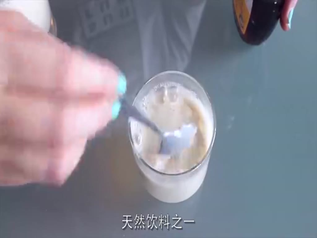 Can you finish a carton of milk underwater? Foreigners personally experience the results and I am relieved to see them.