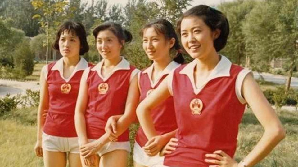 Ni Ping and the women's volleyball team had been exposed 30 years ago.