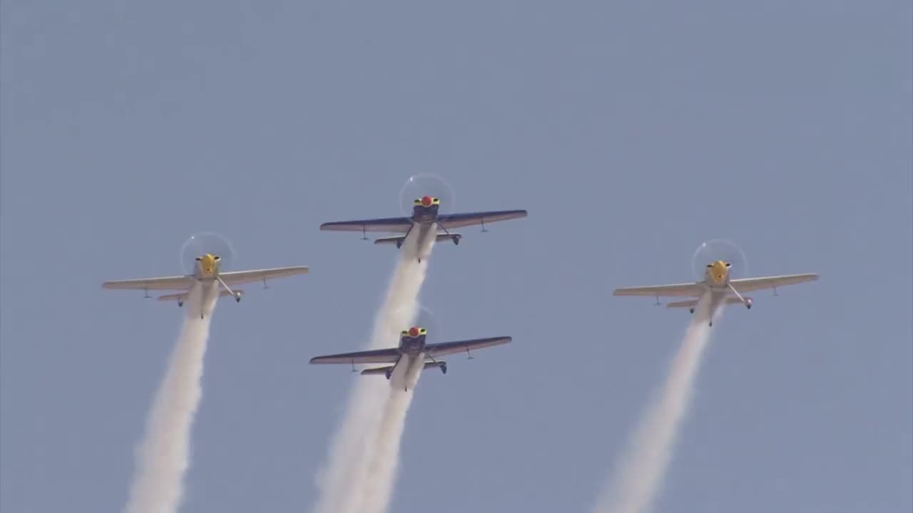 Go up into the blue sky! Flight Performance Video at Alashan Heroes'Meeting