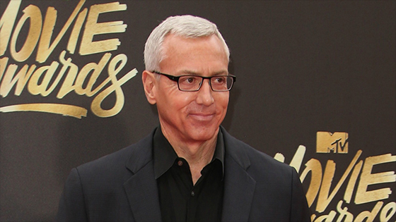 Dr. Drew - The Masked Singer and he reveals suffered a vocal cord injury 